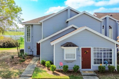 Townhouse in Davenport, Florida 4 bedrooms, 175.4 sq.m. № 2148137