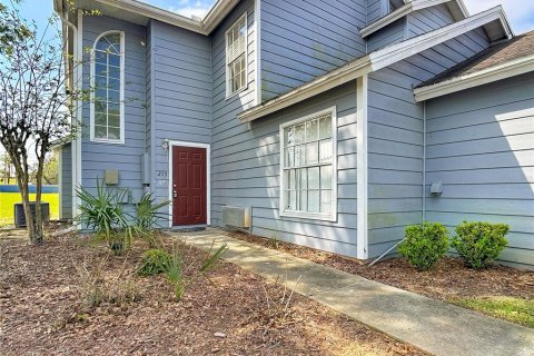 Townhouse in Davenport, Florida 4 bedrooms, 175.4 sq.m. № 2148137 - photo 7