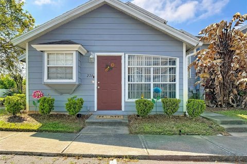 Townhouse in Davenport, Florida 4 bedrooms, 175.4 sq.m. № 2148137 - photo 5
