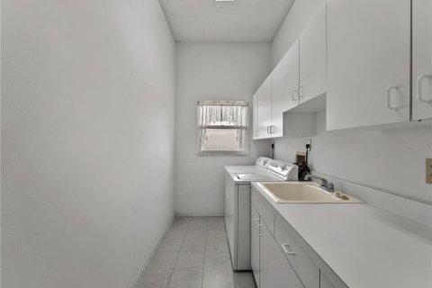 Villa ou maison à vendre à Sarasota, Floride: 3 chambres, 263.01 m2 № 2398744 - photo 22
