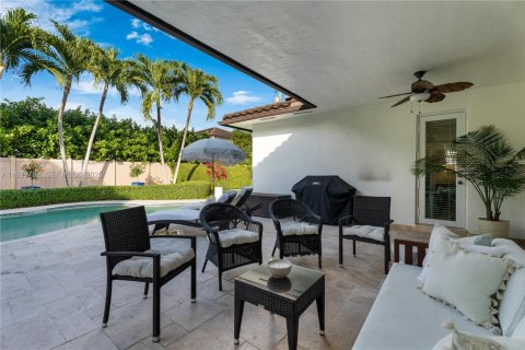 Villa ou maison à vendre à Palmetto Bay, Floride: 4 chambres, 211.35 m2 № 1988796 - photo 27