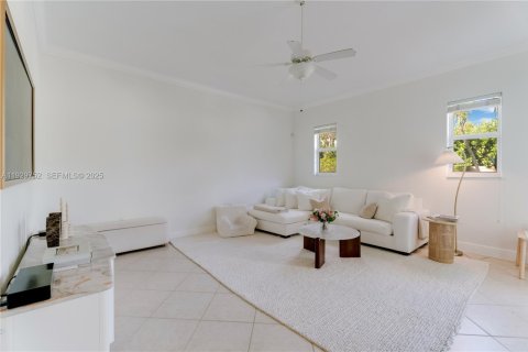 Villa ou maison à vendre à Palmetto Bay, Floride: 4 chambres, 211.35 m2 № 1988796 - photo 7
