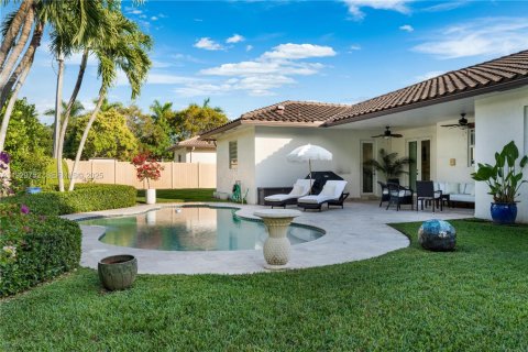 Villa ou maison à vendre à Palmetto Bay, Floride: 4 chambres, 211.35 m2 № 1988796 - photo 1