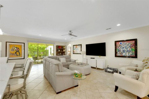House in Sanford, Florida 4 bedrooms, 302.95 sq.m. № 1904359 - photo 8