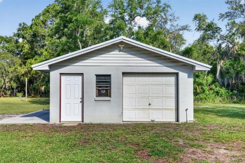 House in Edgewater, Florida 3 bedrooms, 197.7 sq.m. № 2123506 - photo 30