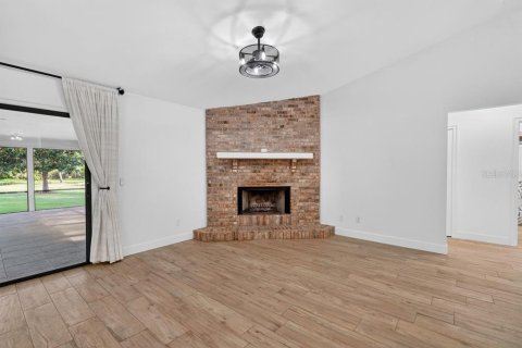 House in Edgewater, Florida 3 bedrooms, 197.7 sq.m. № 2123506 - photo 8