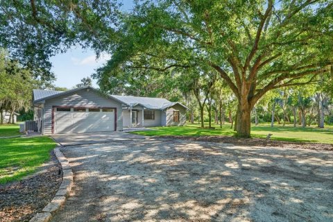 House in Edgewater, Florida 3 bedrooms, 197.7 sq.m. № 2123506 - photo 3