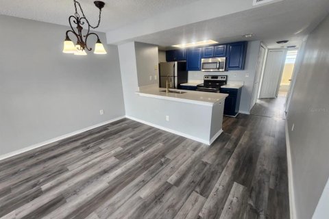 Condo in Kissimmee, Florida, 3 bedrooms  № 2210903 - photo 9