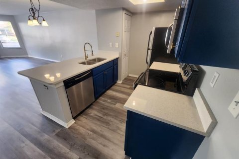 Condo in Kissimmee, Florida, 3 bedrooms  № 2210903 - photo 4