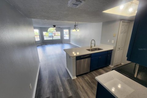 Condo in Kissimmee, Florida, 3 bedrooms  № 2210903 - photo 5