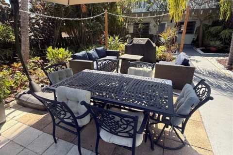 Condo in Lake Worth, Florida, 2 bedrooms  № 2170413 - photo 10