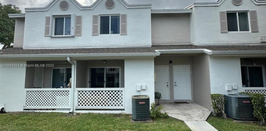 Condo in Hialeah, Florida, 1 bedroom  № 1966560