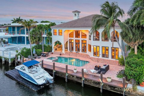 Villa ou maison à vendre à Fort Lauderdale, Floride: 5 chambres, 499.54 m2 № 2087391 - photo 2