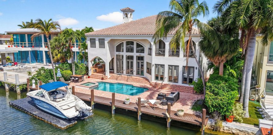 Villa ou maison à Fort Lauderdale, Floride 5 chambres, 499.54 m2 № 2087391