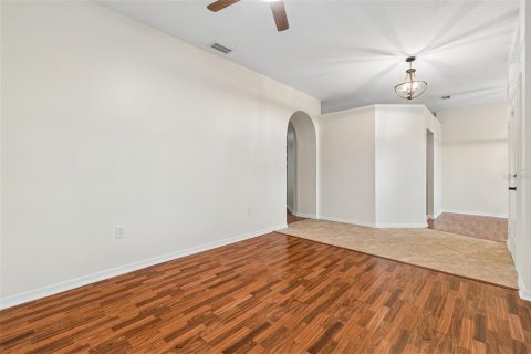 Villa ou maison à vendre à Valrico, Floride: 4 chambres, 179.86 m2 № 2275643 - photo 9