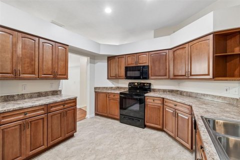 Villa ou maison à vendre à Valrico, Floride: 4 chambres, 179.86 m2 № 2275643 - photo 13