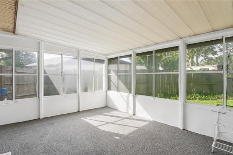 House in South Daytona, Florida 2 bedrooms, 111.48 sq.m. № 2227786 - photo 25