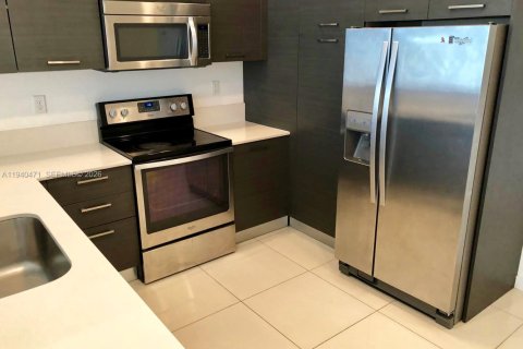 Touwnhouse à louer à Lauderhill, Floride: 2 chambres, 104.05 m2 № 1998312 - photo 2