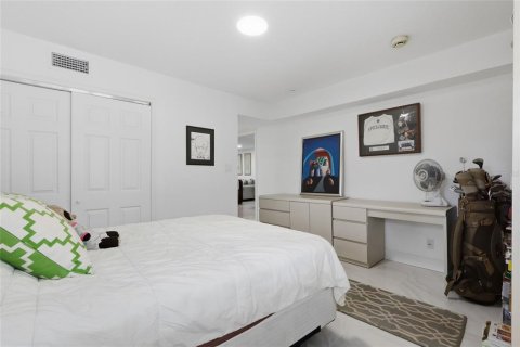 Купить кондоминиум в Уэсли-Чепел, Флорида 6 комнат, 101.82м2, № 2406819 - фото 21
