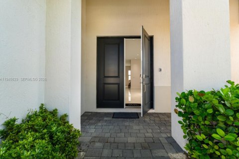 Casa en venta en Miramar, Florida, 4 dormitorios, 251.21 m2 № 2002028 - foto 8