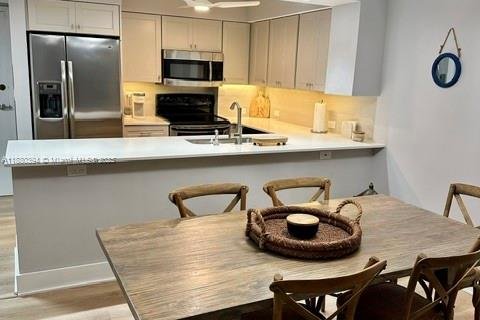 Condo in South Palm Beach, Florida, 1 bedroom  № 1924417 - photo 3