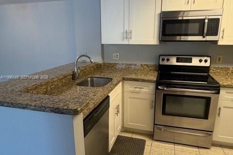 Condo in Plantation, Florida, 2 bedrooms  № 2058794 - photo 3