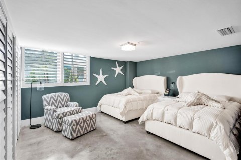 Condo in Bay Harbor Islands, Florida, 4 bedrooms  № 1949353 - photo 20