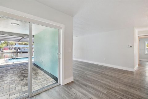 Villa ou maison à vendre à Hernando Beach, Floride: 3 chambres, 146.6 m2 № 1750019 - photo 12