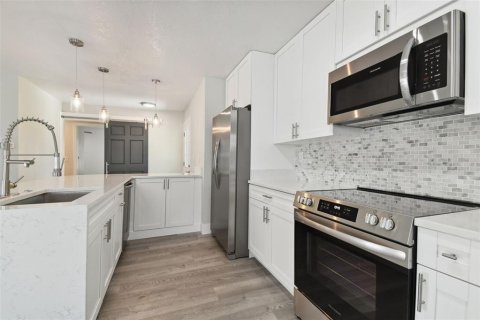 Villa ou maison à vendre à Hernando Beach, Floride: 3 chambres, 146.6 m2 № 1750019 - photo 20