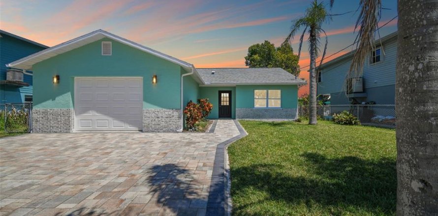 Villa ou maison à Hernando Beach, Floride 3 chambres, 146.6 m2 № 1750019