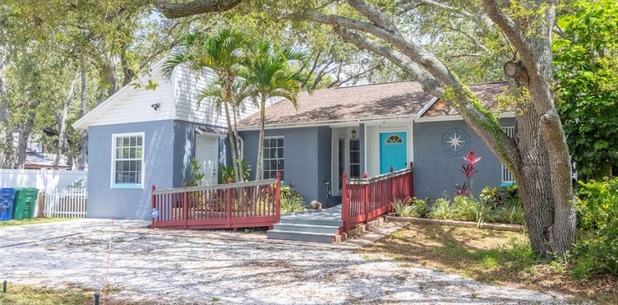 Casa en Tampa, Florida 4 dormitorios, 156.26 m2 № 1783145