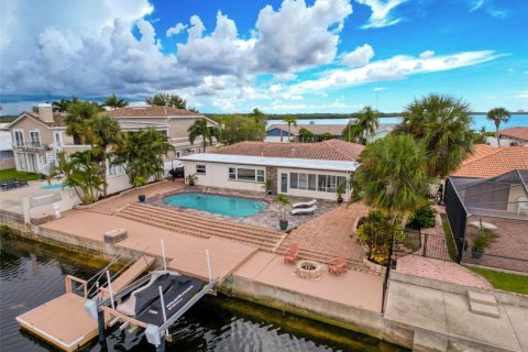 Casa en venta en New Port Richey, Florida, 3 dormitorios, 174.66 m2 № 1886732 - foto 6