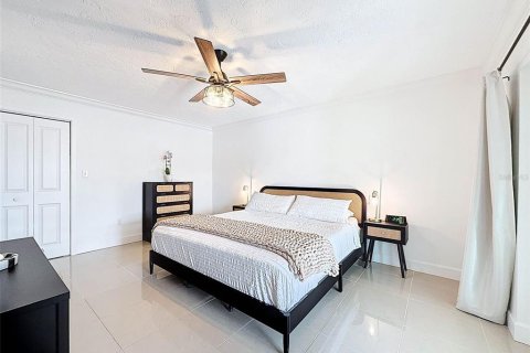 Casa en venta en New Port Richey, Florida, 3 dormitorios, 174.66 m2 № 1886732 - foto 17