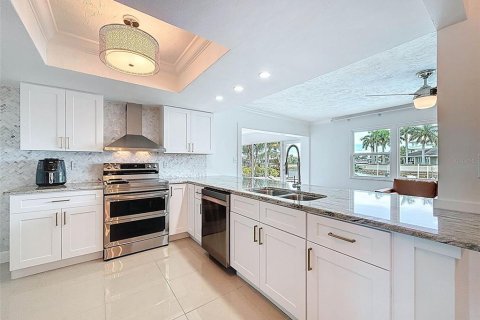Casa en venta en New Port Richey, Florida, 3 dormitorios, 174.66 m2 № 1886732 - foto 13