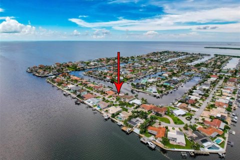 Casa en venta en New Port Richey, Florida, 3 dormitorios, 174.66 m2 № 1886732 - foto 5