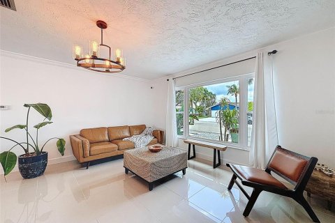 Casa en venta en New Port Richey, Florida, 3 dormitorios, 174.66 m2 № 1886732 - foto 9