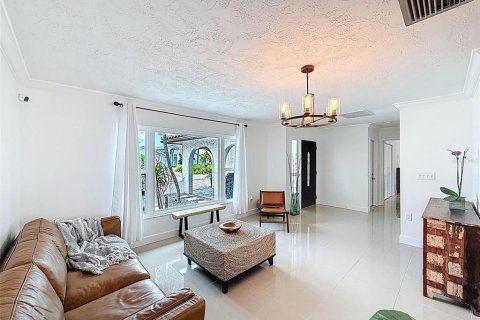 Casa en venta en New Port Richey, Florida, 3 dormitorios, 174.66 m2 № 1886732 - foto 8