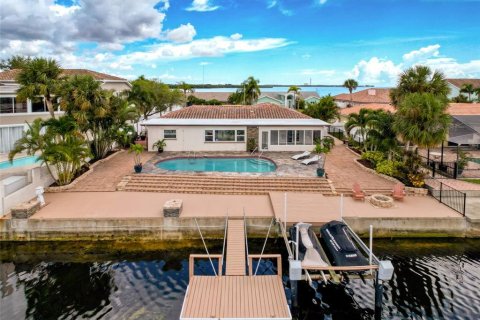 Casa en venta en New Port Richey, Florida, 3 dormitorios, 174.66 m2 № 1886732 - foto 30