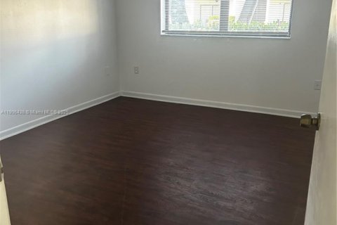 Copropriété à vendre à Hialeah, Floride: 1 chambre, 63.08 m2 № 1957072 - photo 9