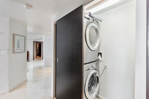 Купить кондоминиум в Майами-Бич, Флорида 2 спальни, 162.58м2, № 1973174 - фото 21