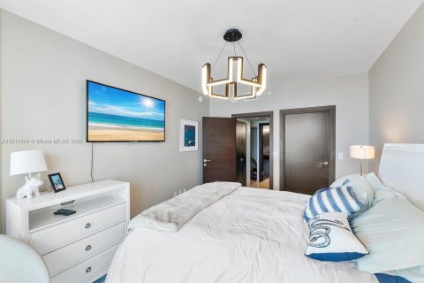 Купить кондоминиум в Майами-Бич, Флорида 2 спальни, 162.58м2, № 1973174 - фото 23