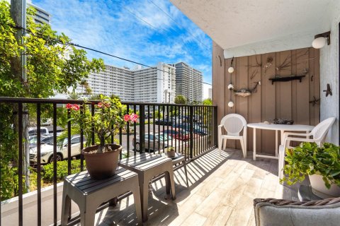 Touwnhouse à vendre à Pompano Beach, Floride: 3 chambres, 165.37 m2 № 2179796 - photo 5