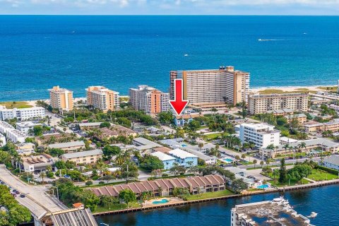 Adosado en Pompano Beach, Florida 3 dormitorios, 165.37 m2 № 2179796