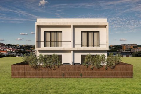 Adosado en venta en Miami, Florida, 3 dormitorios, 184.69 m2 № 1710013 - foto 11