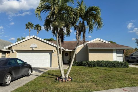 Villa ou maison à Sunrise, Floride 3 chambres, 154.59 m2 № 1998130