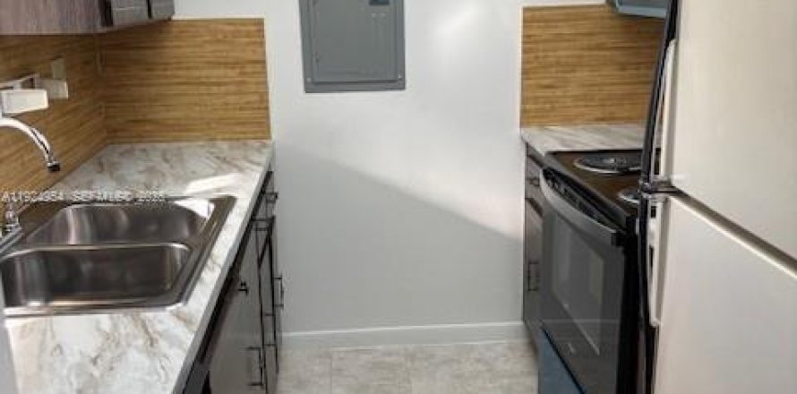 Condo à Miami, Floride, 1 chambre  № 1983116