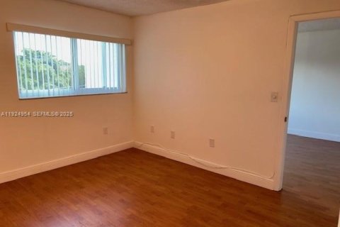 Copropriété à louer à Miami, Floride: 1 chambre, 65.22 m2 № 1983116 - photo 7