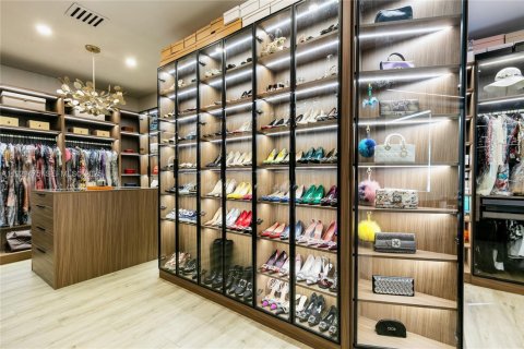 Villa ou maison à vendre à Fort Lauderdale, Floride: 5 chambres, 437.66 m2 № 1987494 - photo 10