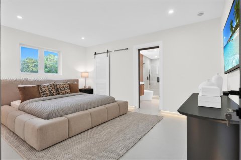 Купить виллу или дом в Пайнкрест, Флорида 5 спален, 267м2, № 2044840 - фото 19