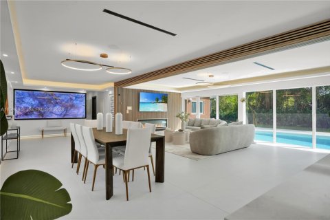 Купить виллу или дом в Пайнкрест, Флорида 5 спален, 267м2, № 2044840 - фото 6